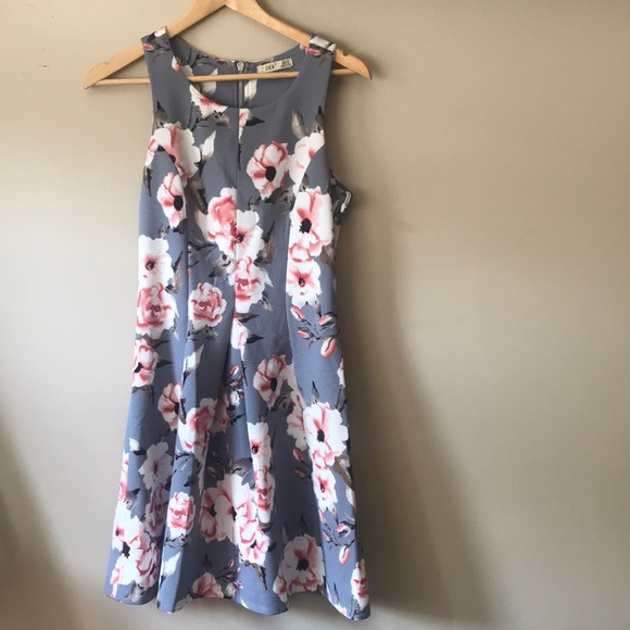 Floral dress. Dex - Picture 1 of 4